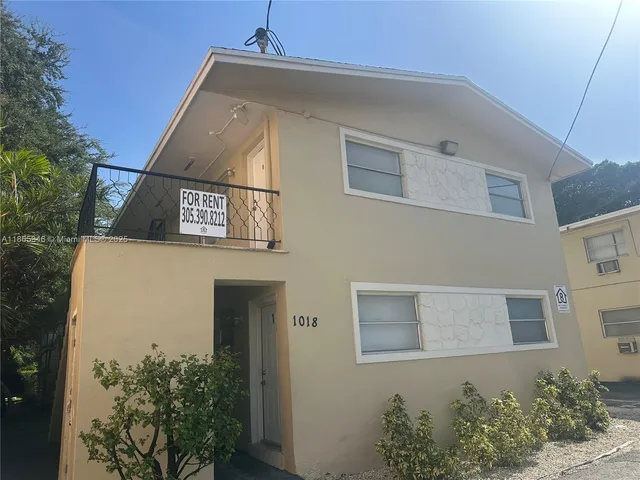 $2,200 | 1018 Northwest 2nd Street, Unit 6, Miami, FL 33128