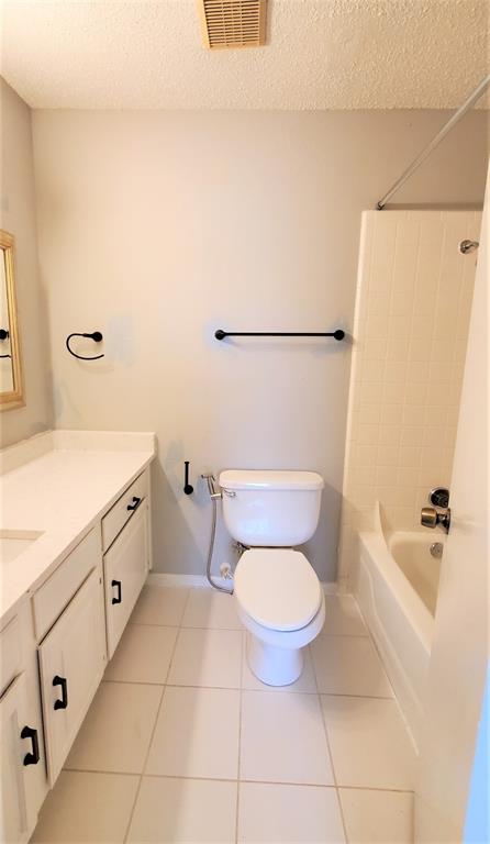 4233 Madera Road, Unit 4 Irving, TX 75038 - Photo 16 of 21 Bathroom 2