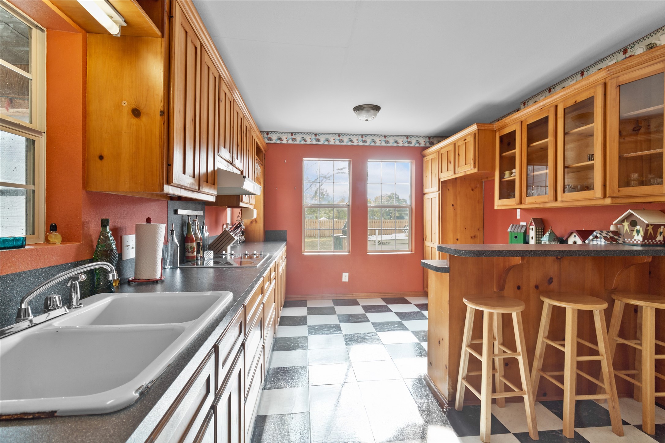 202 Robinson Street Edna, TX 77957 - Photo 5 of 14