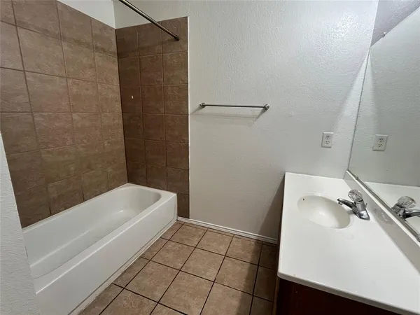$1,600 | 1117 Weston Drive, Garland, TX 75043