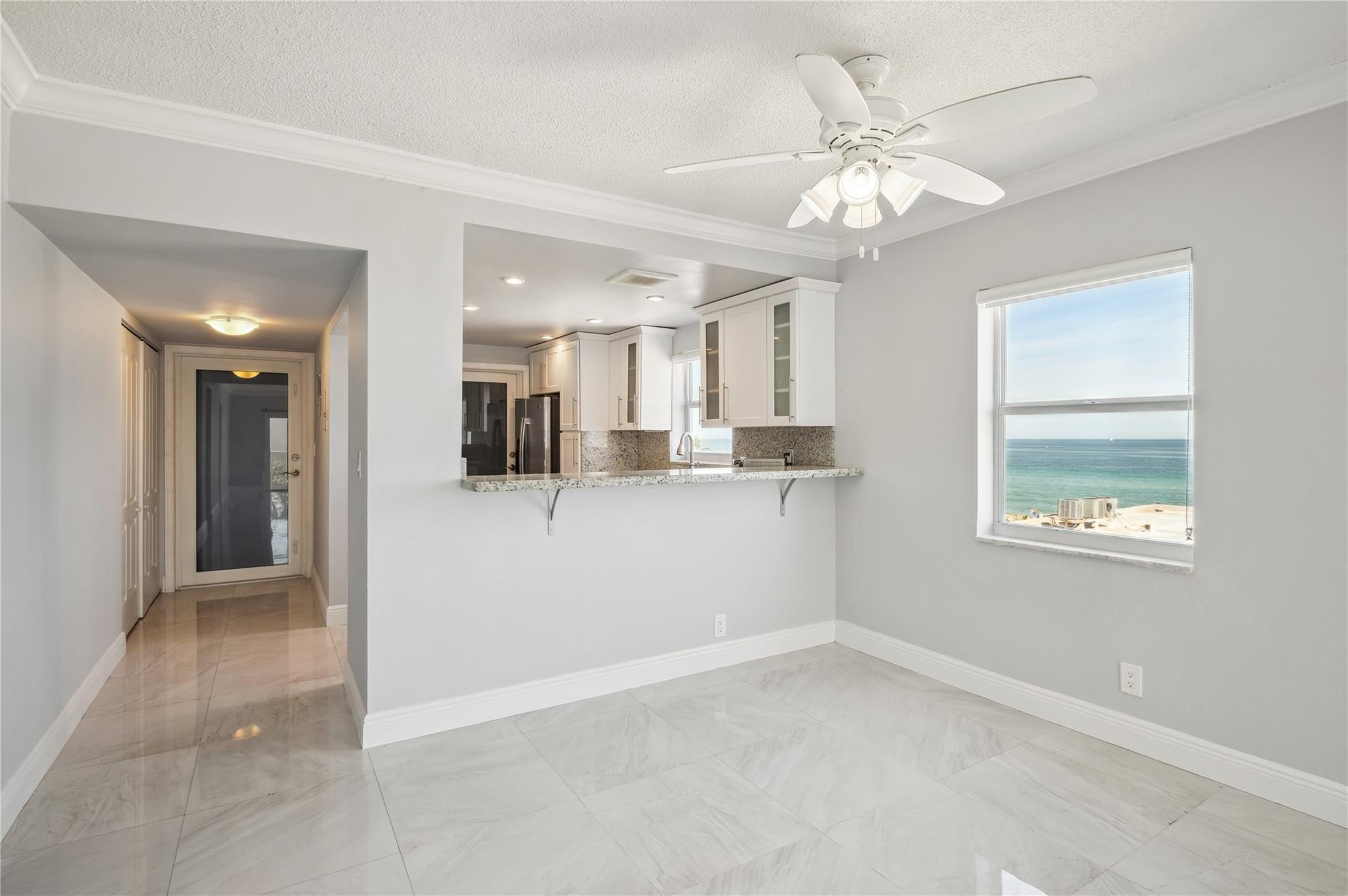 320 South Surf Road, Unit 501 Hollywood, FL 33019 - Photo 4 of 15 Photo 4