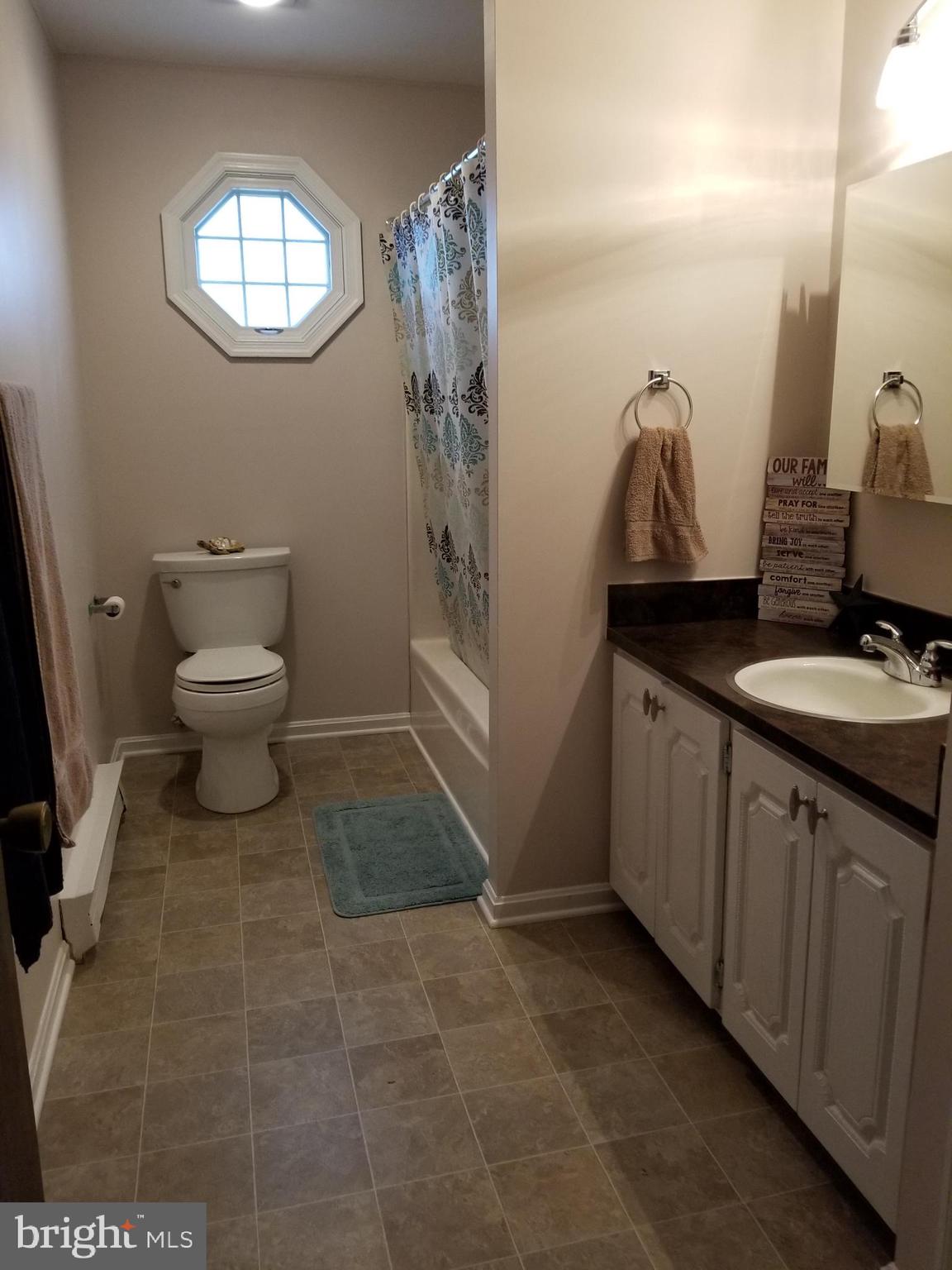 913 Rabbit Hill Road Lititz, PA 17543 - Photo 12 of 15 Bathroom