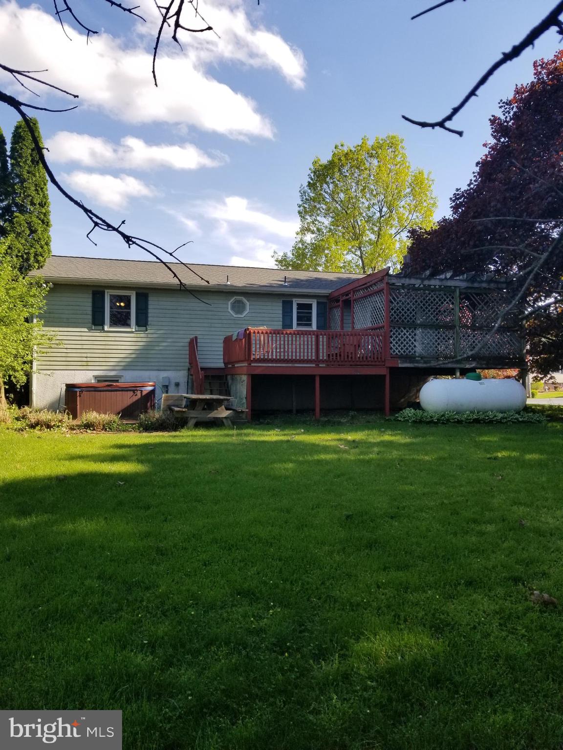 913 Rabbit Hill Road Lititz, PA 17543 - Photo 4 of 15 Back View