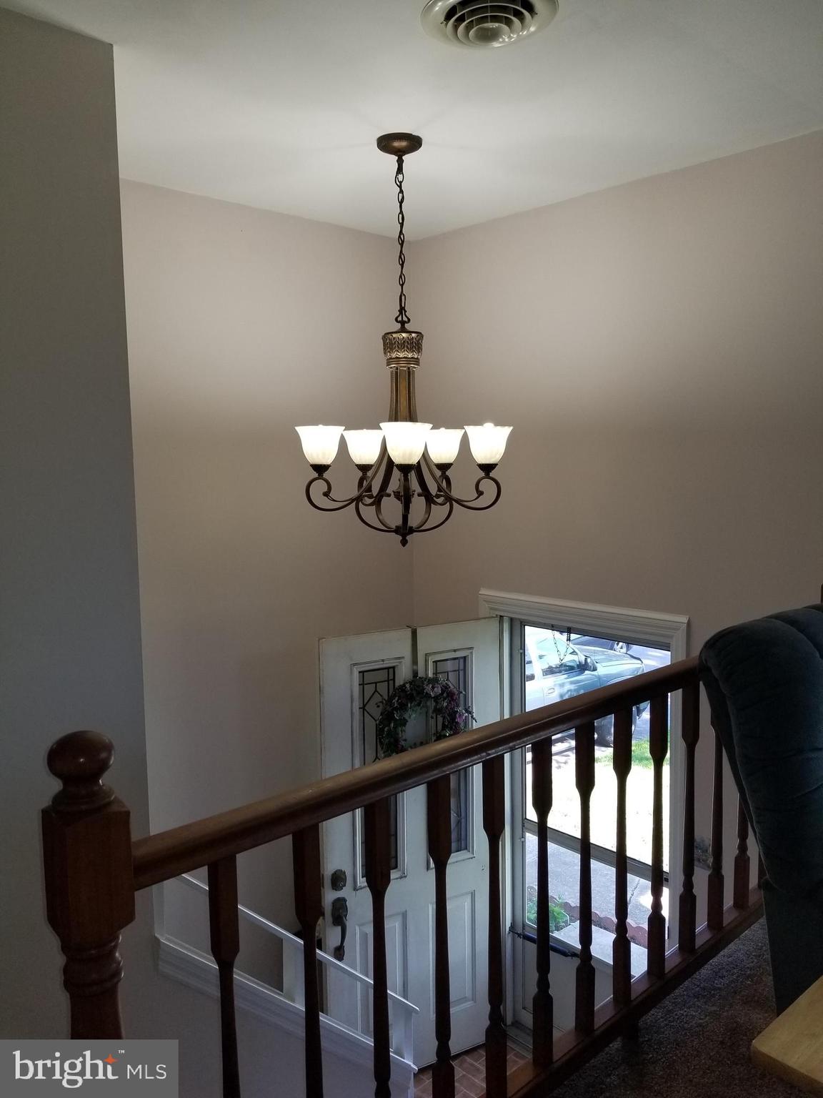 913 Rabbit Hill Road Lititz, PA 17543 - Photo 5 of 15 Foyer