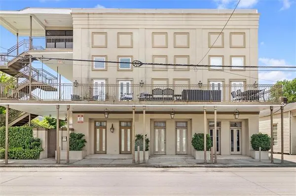 $289,000 | 8416 Oak Street, Unit G, New Orleans, LA 70118