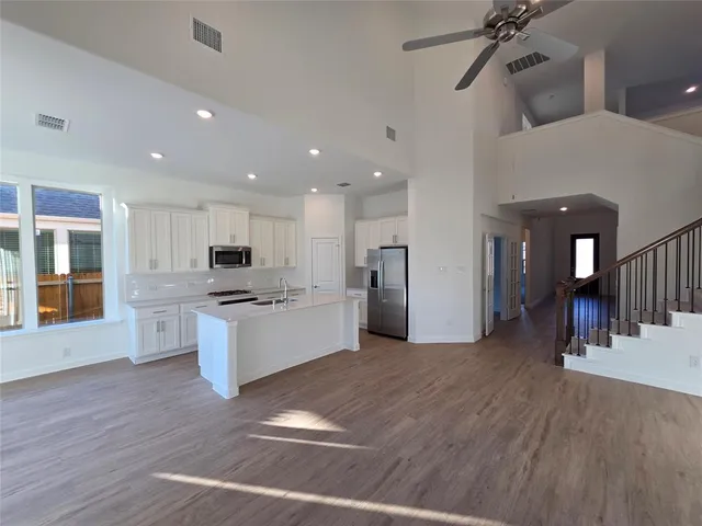 $2,950 | 724 Warleggan Way, McKinney, TX 75069