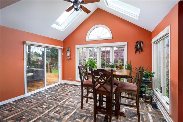 $1,015,000 | 1576 Pine Lake Drive, Naperville, IL 60564