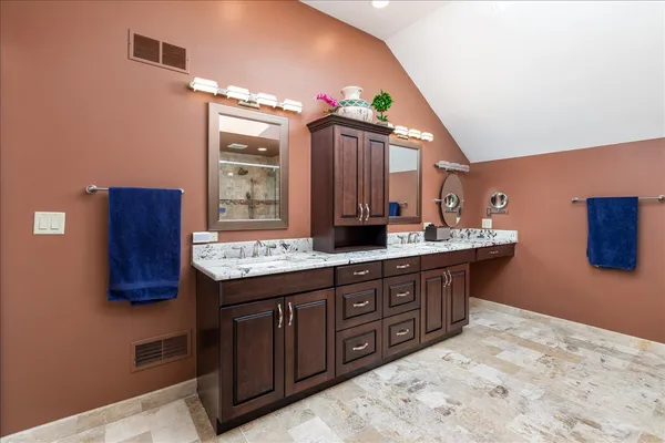 $1,015,000 | 1576 Pine Lake Drive, Naperville, IL 60564