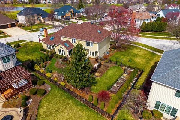 $1,015,000 | 1576 Pine Lake Drive, Naperville, IL 60564