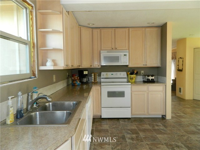 705 Ridge Place Omak, WA 98841 - Photo 2 of 15 Gallery Image 2