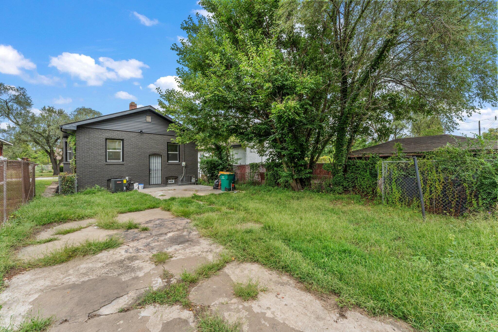 415 Fillmore Street Gary, IN 46402 - Photo 19 of 23 2048x1365