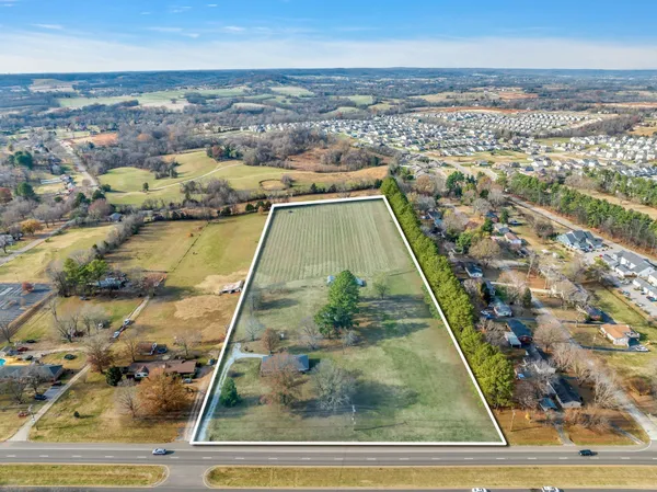 $1,175,000 | 2345 Nashville Highway, Columbia, TN 38401