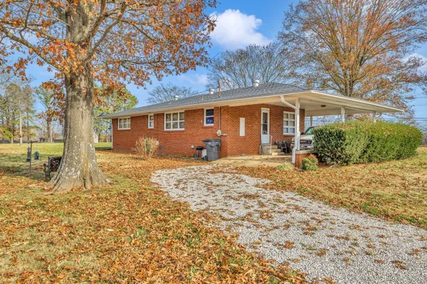 $1,175,000 | 2345 Nashville Highway, Columbia, TN 38401