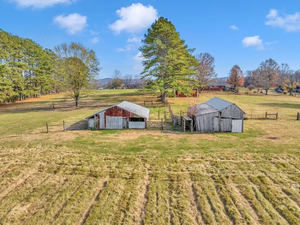 $1,175,000 | 2345 Nashville Highway, Columbia, TN 38401