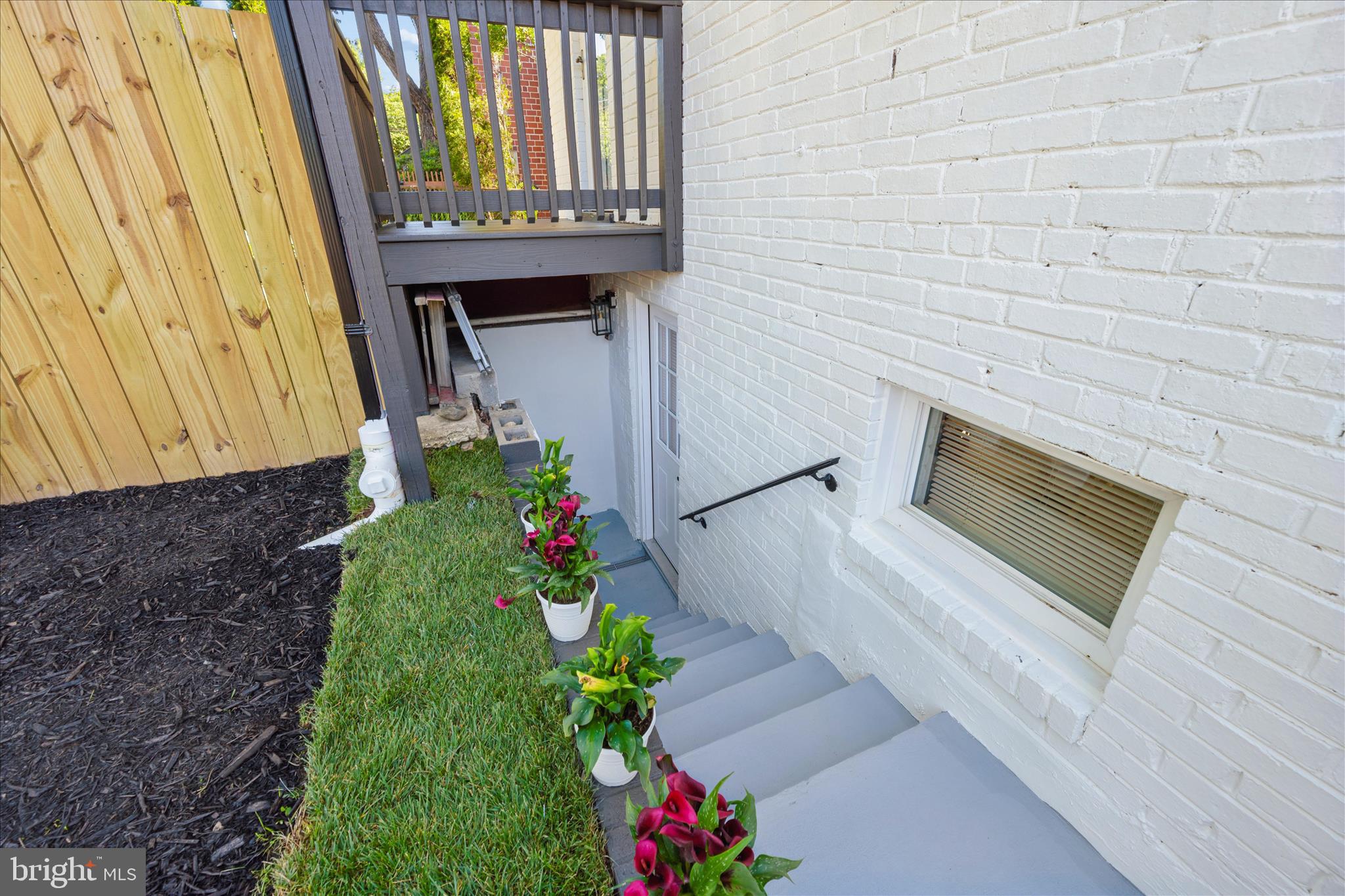 1515 Dennis Avenue Silver Spring, MD 20902 - Photo 58 of 65 Exterior Side