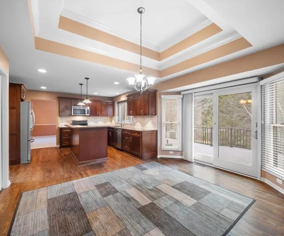 $689,000 | 350 Huntington Drive, Saline, MI 48176