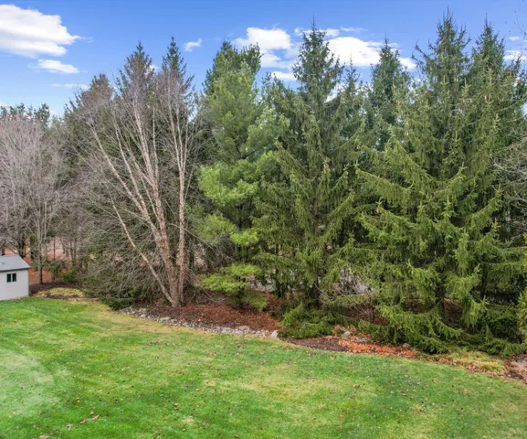 $689,000 | 350 Huntington Drive, Saline, MI 48176