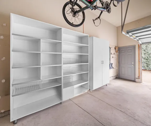 $689,000 | 350 Huntington Drive, Saline, MI 48176