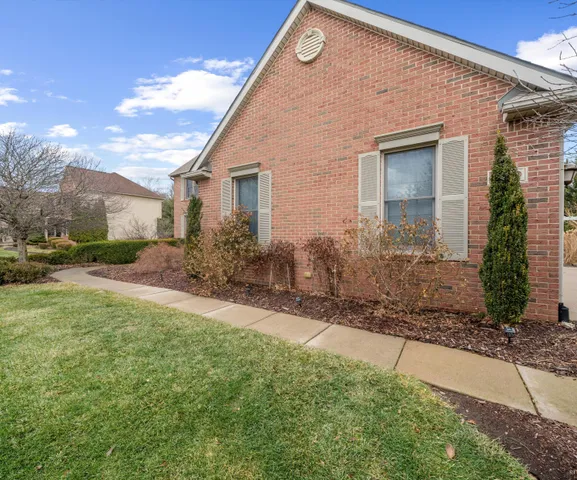 $689,000 | 350 Huntington Drive, Saline, MI 48176