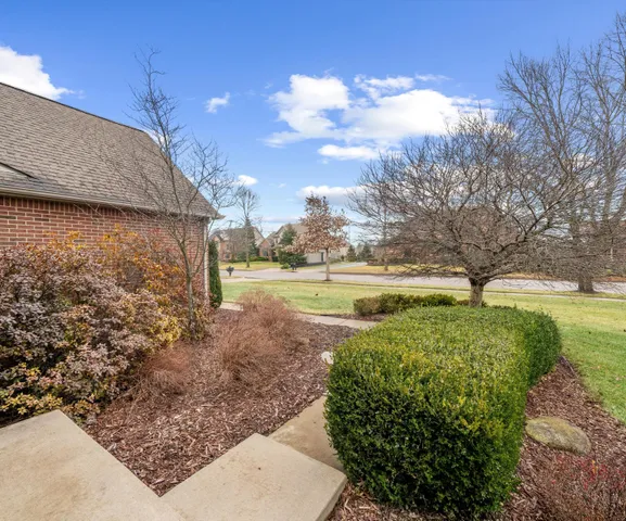 $689,000 | 350 Huntington Drive, Saline, MI 48176