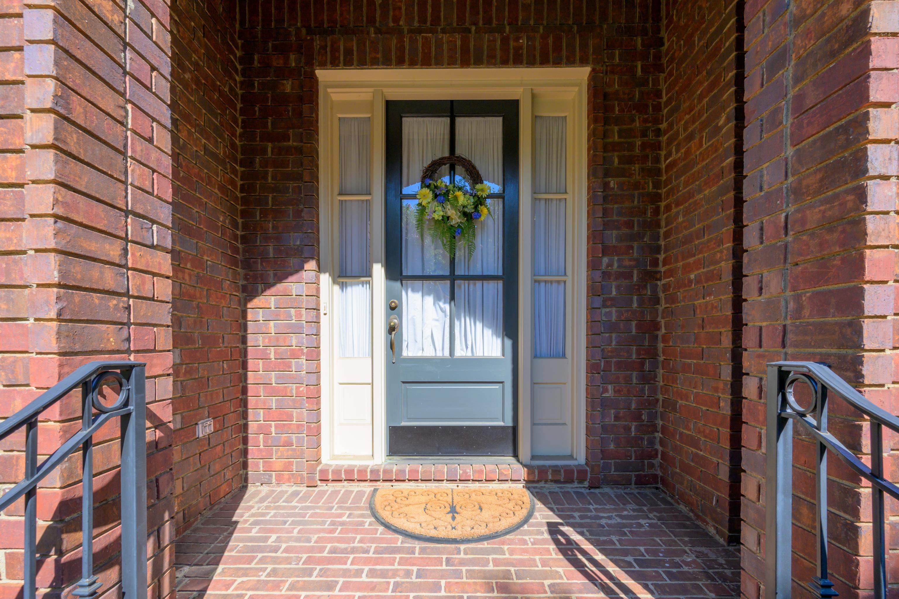 192 North White Station Road Memphis, TN 38117 - Photo 3 of 40 a view of outdoor space