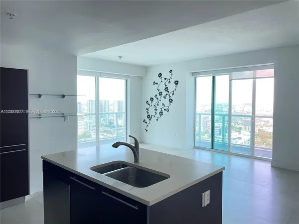 $610,000 | 1900 North Bayshore Drive, Unit 3311, Miami, FL 33132