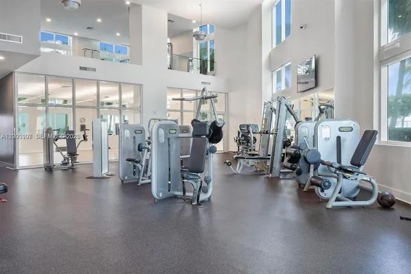 $610,000 | 1900 North Bayshore Drive, Unit 3311, Miami, FL 33132
