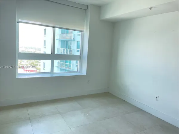 $610,000 | 1900 North Bayshore Drive, Unit 3311, Miami, FL 33132