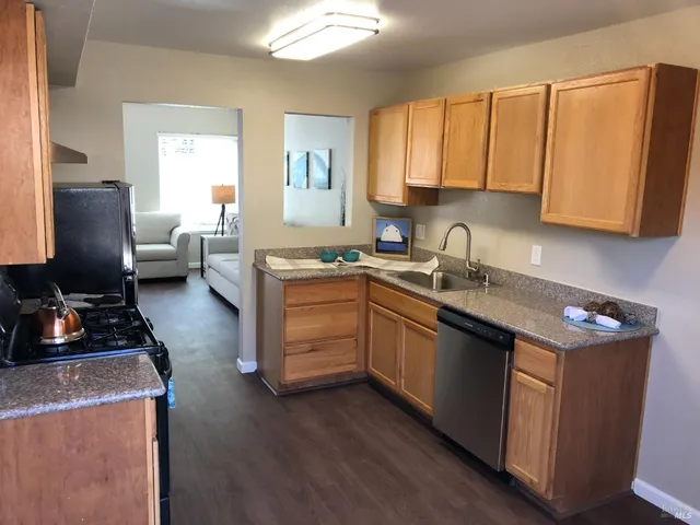 $2,999 | 1393 Callen Street, Unit D, Vacaville, CA 95688