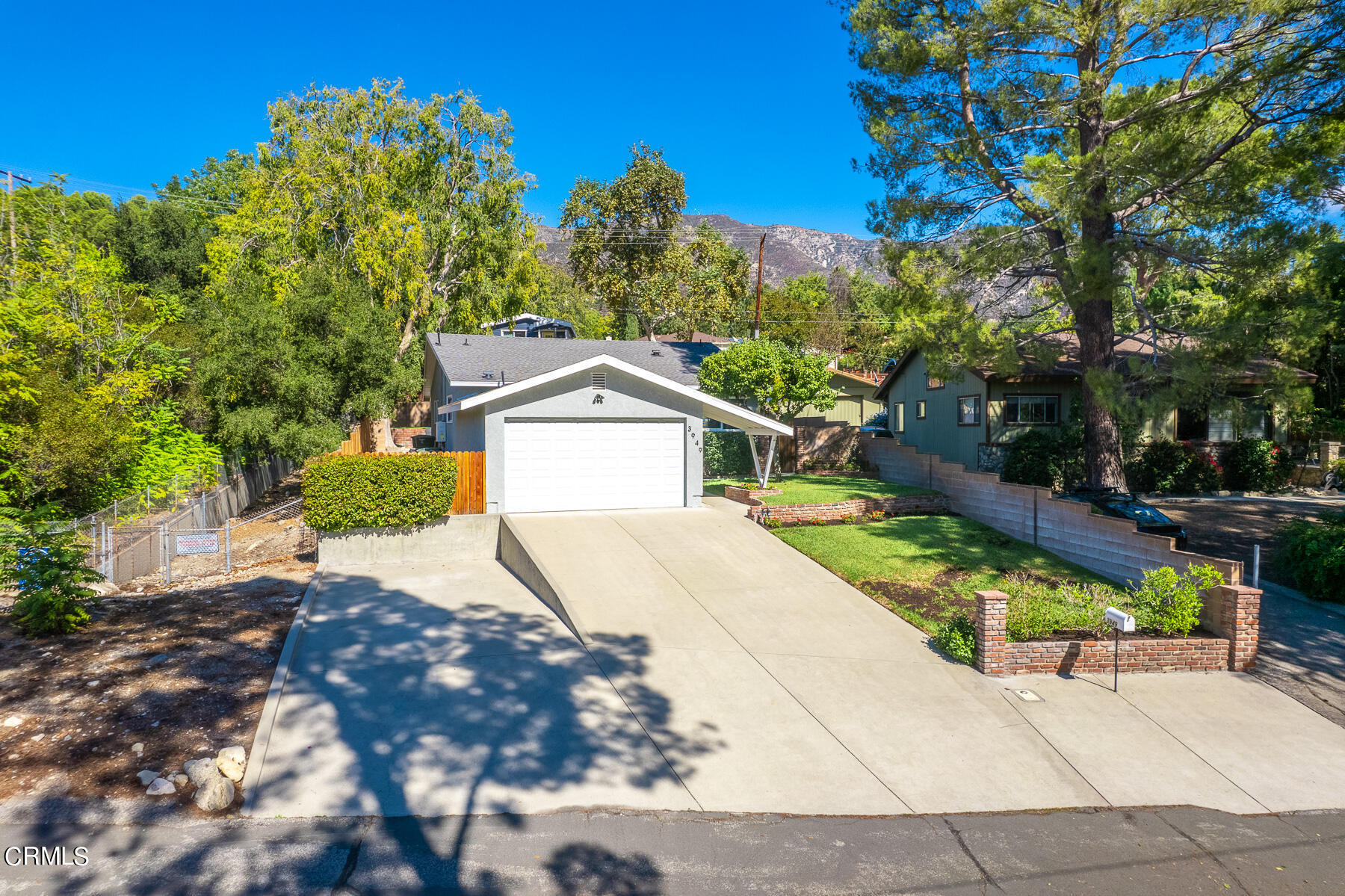 3949 Franklin Street Glendale, CA 91214 - Photo 4 of 42