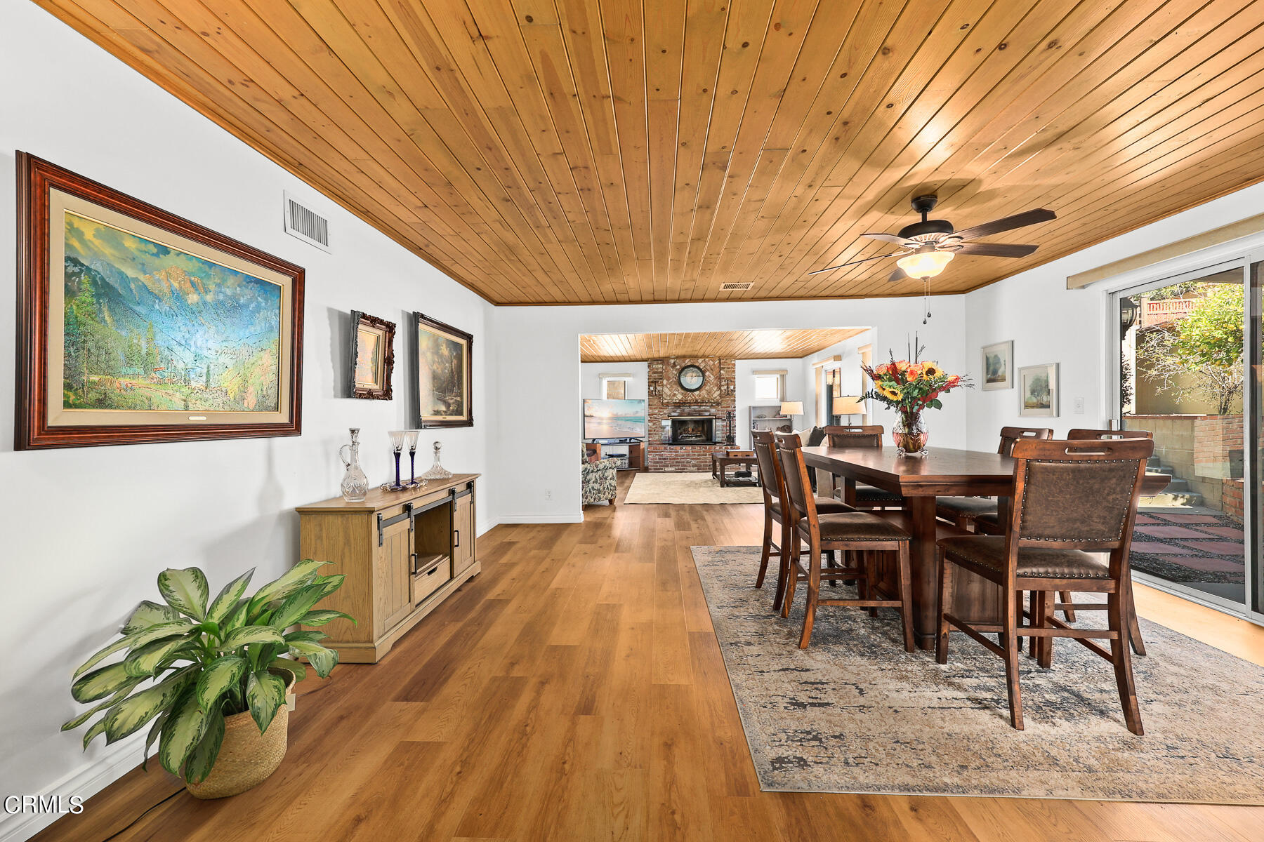 3949 Franklin Street Glendale, CA 91214 - Photo 8 of 42 a view of a dining room with furniture window and wooden floor