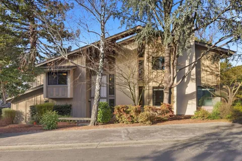 $2,250,000 | 632 Sand Hill Circle, Menlo Park, CA 94025