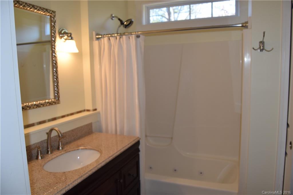 186 Butler Ridge Hendersonville, NC 28792 - Photo 12 of 19 Gallery Image 12