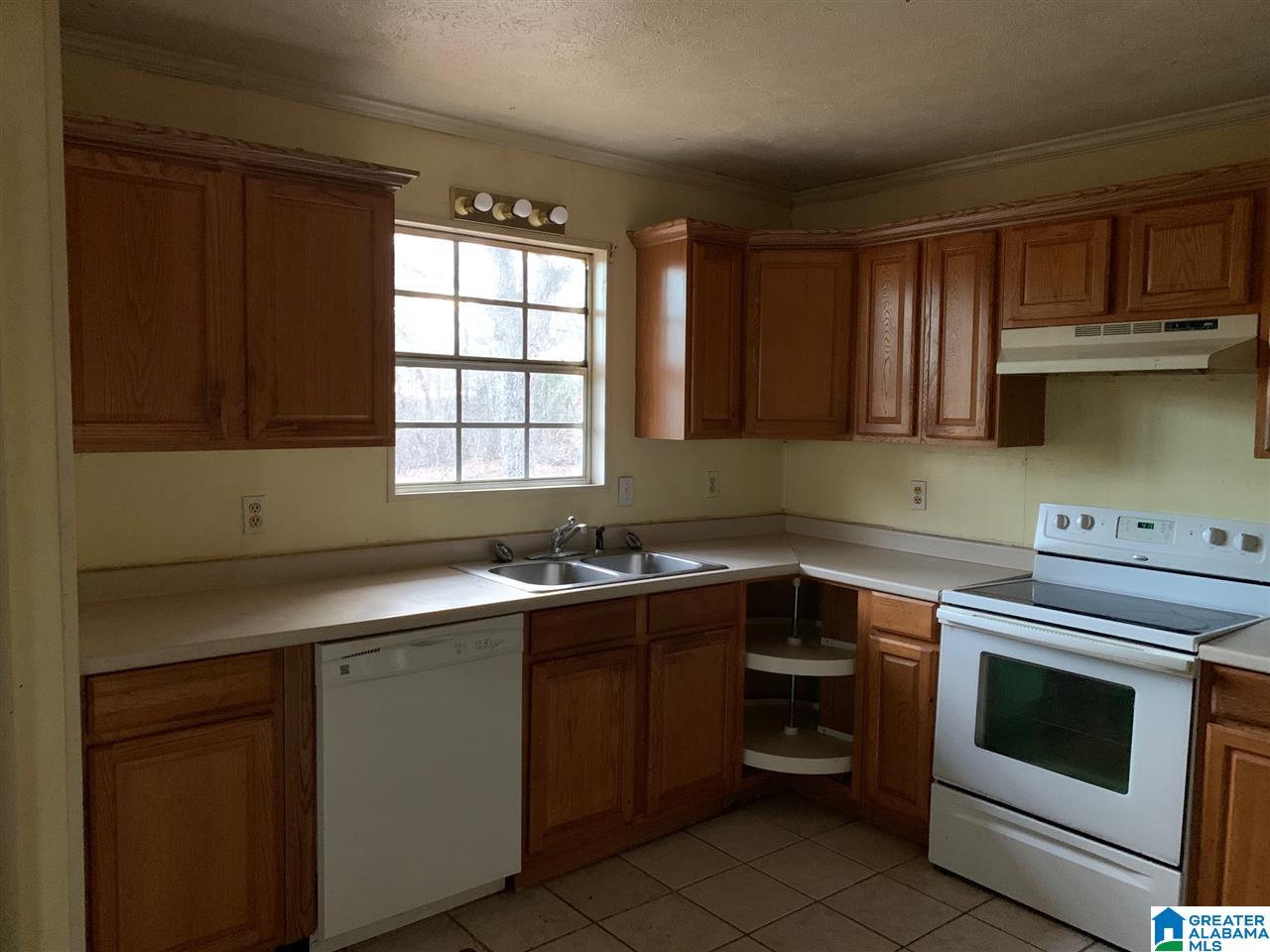 1659 Clara Lane Weaver, AL 36277 - Photo 10 of 17