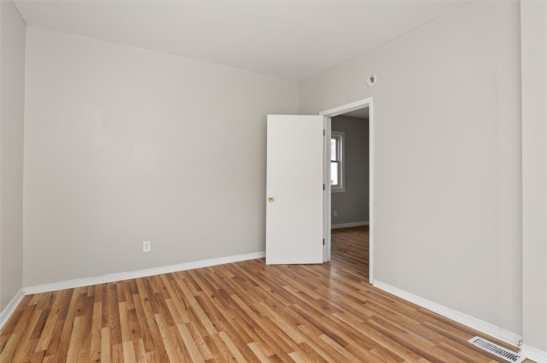 127 Conkey Avenue Rochester, NY 14621 - Photo 13 of 34