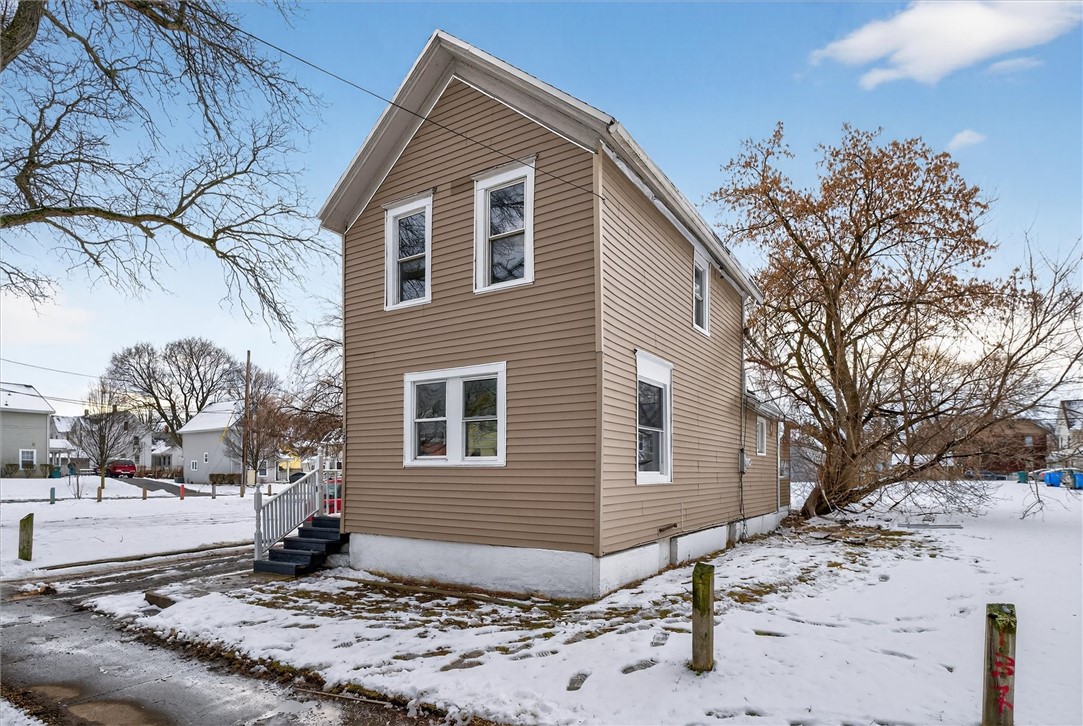 127 Conkey Avenue Rochester, NY 14621 - Photo 2 of 34