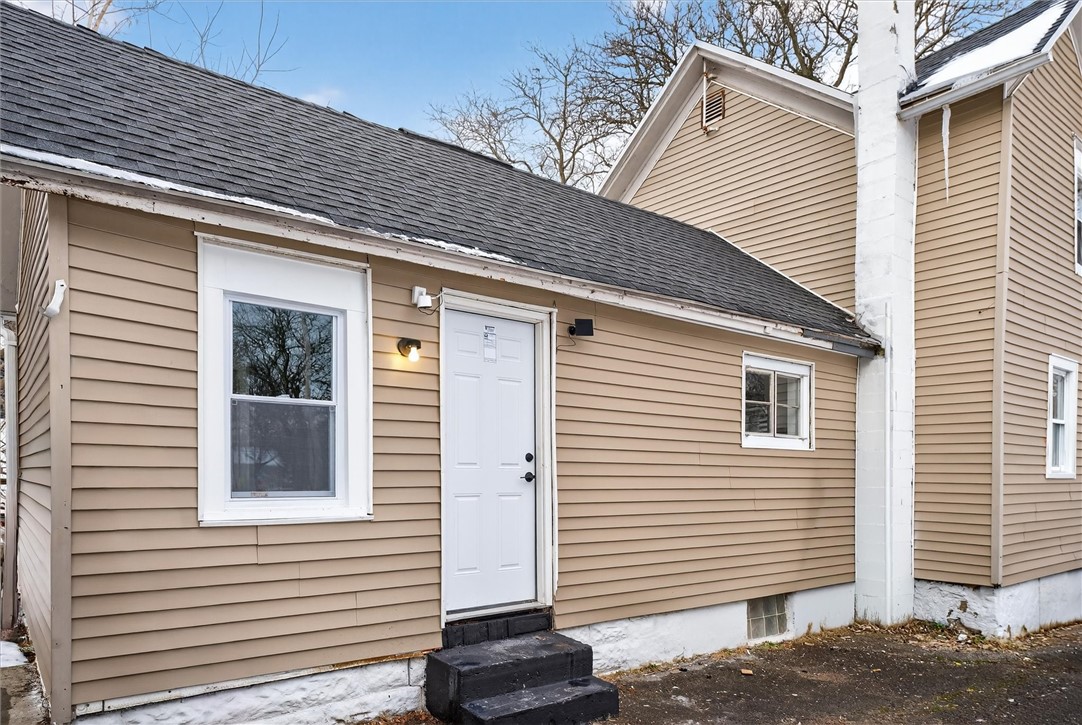 127 Conkey Avenue Rochester, NY 14621 - Photo 5 of 34