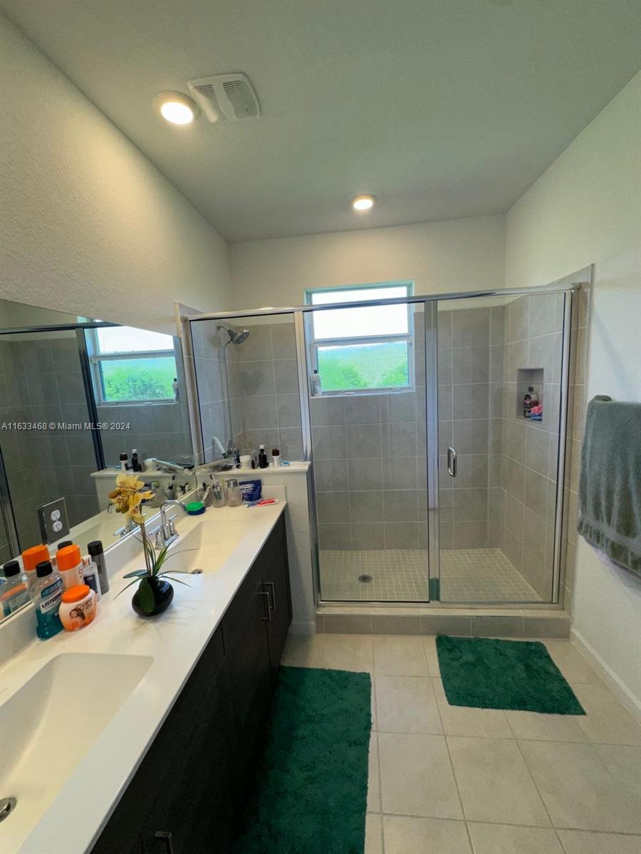 26948 Southwest 132 Ct Road Homestead, FL 33032 - Photo 21 of 34 Gallery Image 21