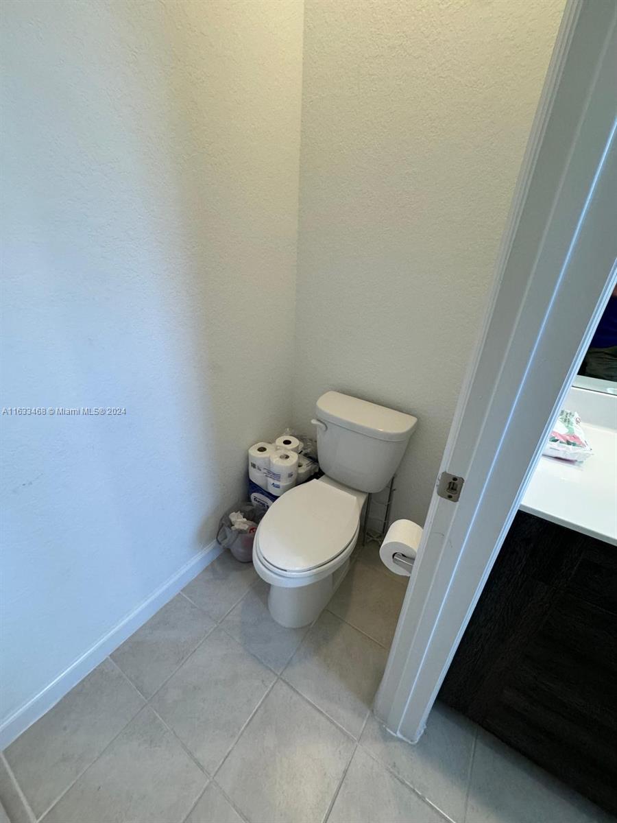 26948 Southwest 132 Ct Road Homestead, FL 33032 - Photo 22 of 34 Gallery Image 22