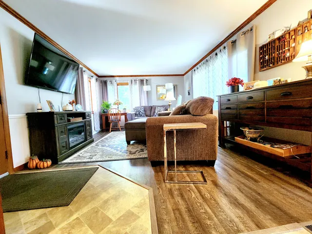 $379,900 | W145S7644 Durham Drive, Muskego, WI 53150