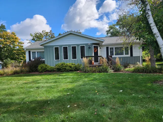 $379,900 | W145S7644 Durham Drive, Muskego, WI 53150