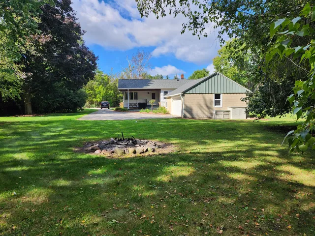 $379,900 | W145S7644 Durham Drive, Muskego, WI 53150