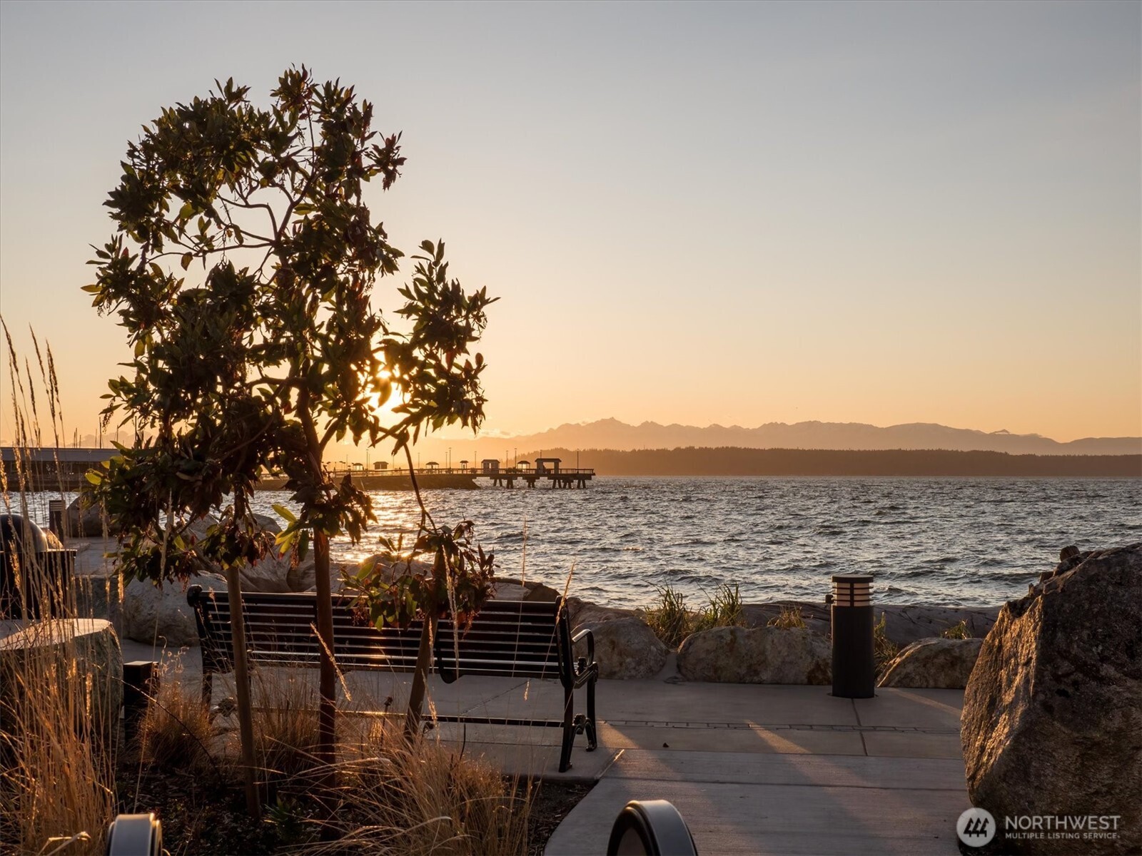 8611 Holly Lane Edmonds, WA 98026 - Photo 36 of 38