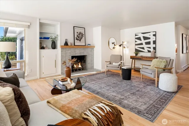 $898,000 | 8611 Holly Lane, Edmonds, WA 98026