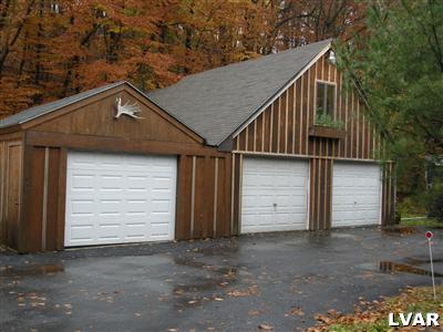 2412 Post Road Allentown, PA 18106 - Photo 4 of 18 Gallery Image 4