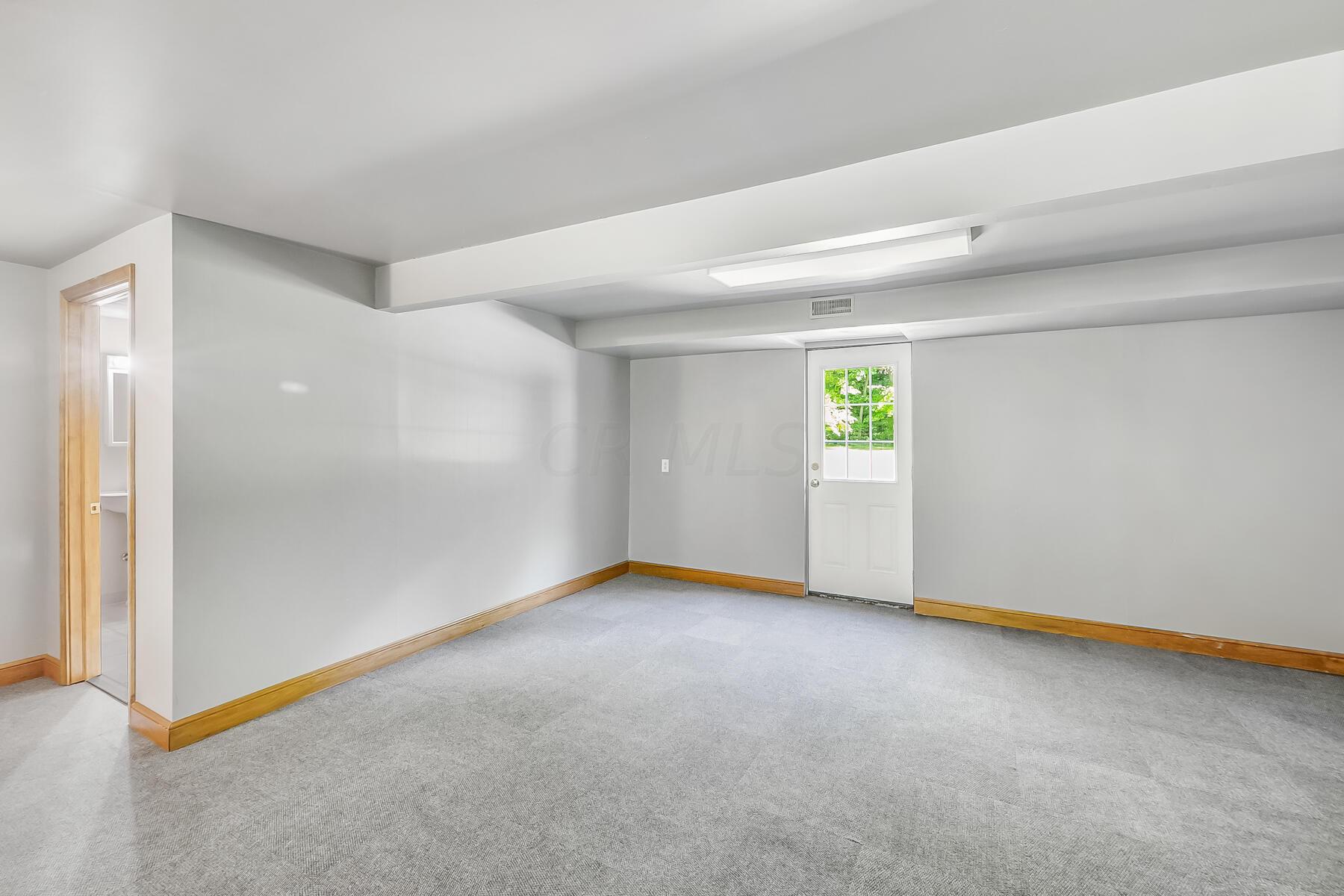 60 Penry Road Delaware, OH 43015 - Photo 16 of 50 LL Family Room w/walkout