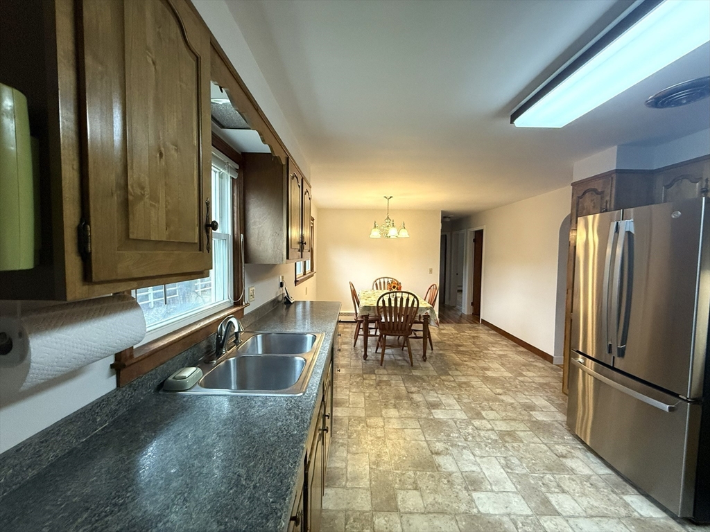 34 Gates Road Shrewsbury, MA 01545 - Photo 15 of 40 Gallery Image 15