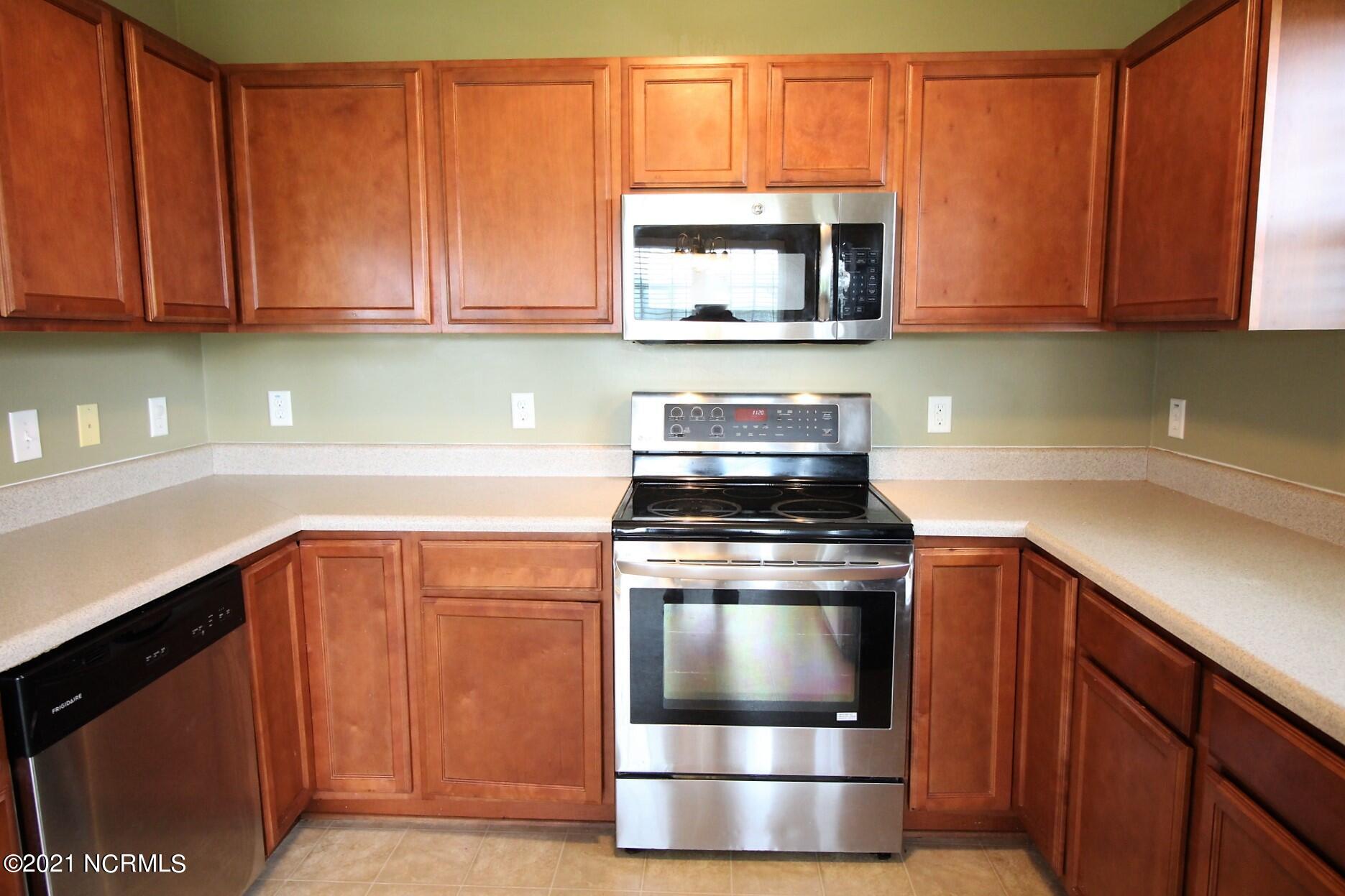 480 Godette School Road Havelock, NC 28532 - Photo 14 of 50 Tons of cabinetry and counterspace