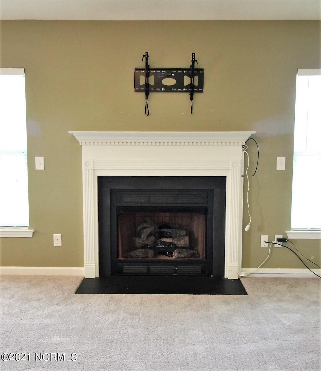 480 Godette School Road Havelock, NC 28532 - Photo 6 of 50 Gas log fireplace