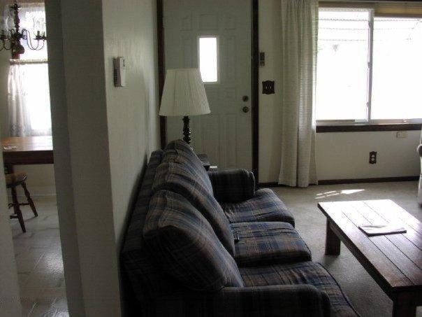 2967 Coolidge Road Muskegon, MI 49441 - Photo 29 of 31 1910254_1057933418349_785_n